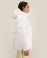 Off White - C018