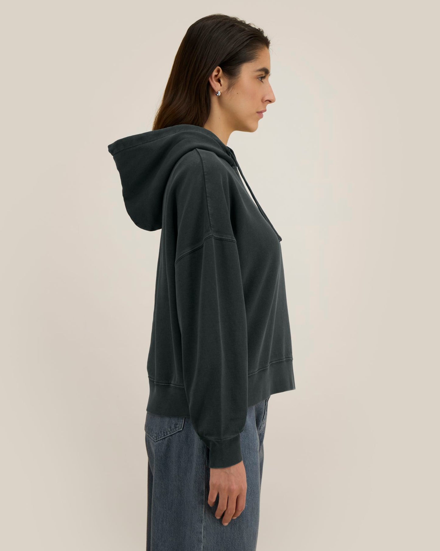 G. Dyed Black Rock - C140