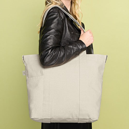Sac_shopping_bio_Halfar___1818066_CYBER26.jpg