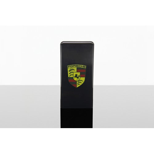 chargeur-slim-porsche.zoom-id616-jan26.jpg