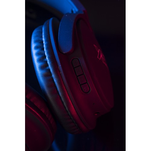 e20-30l-main-lifestyle-2.zoom-id616-jan26.jpg