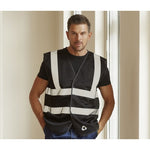 yk120_lifestyle_c347656b_ibx_2026.jpg